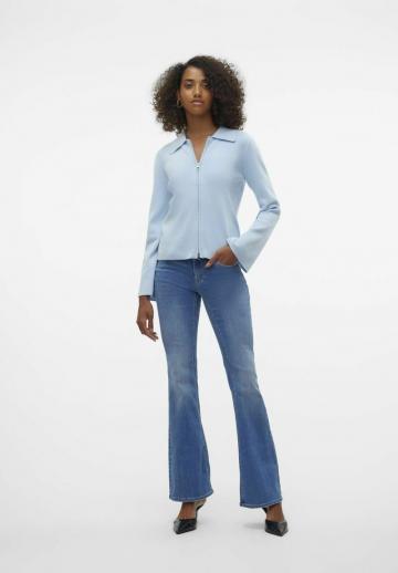 Клешеные джинсы