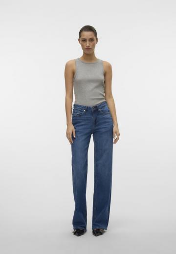 Клешеные джинсы