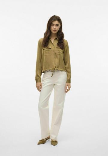 Куртка с накладнымит карманами