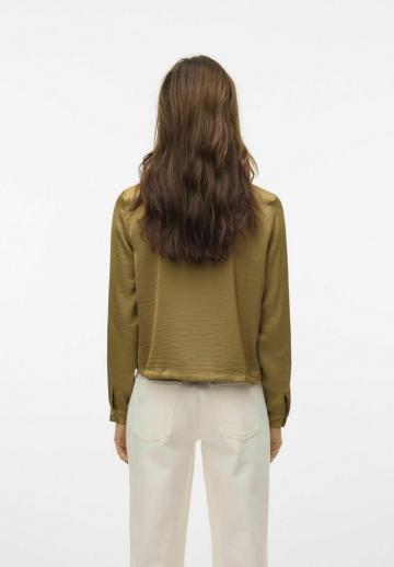 Куртка с накладнымит карманами