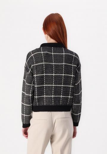 Вязаная кофта