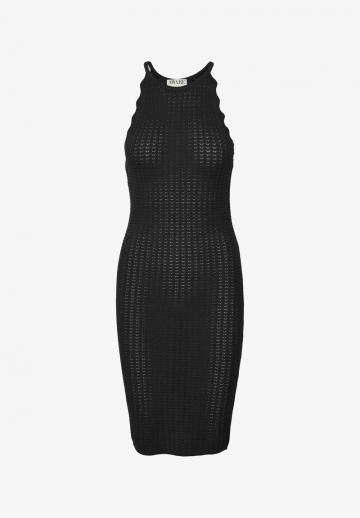 Платье футляр