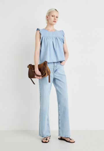 Джинсовая жилетка