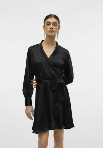 Короткое платье