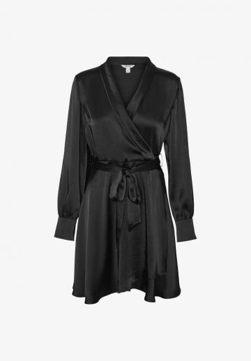 Короткое платье