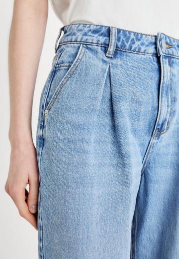 Свободные джинсы