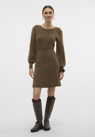 Вязаное платье