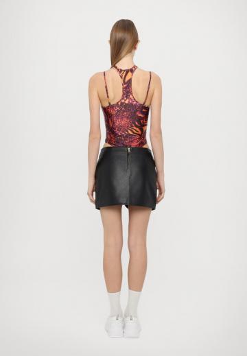 Топ на бретельках