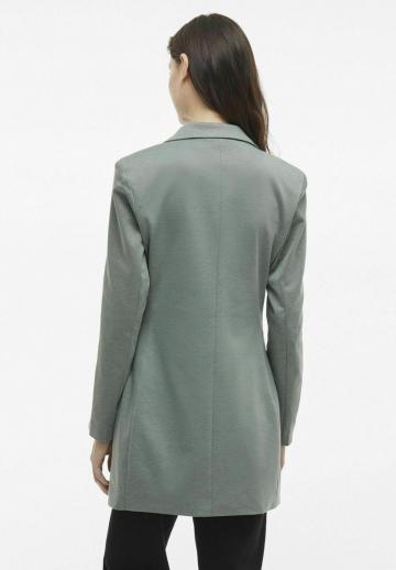 Короткое пальто