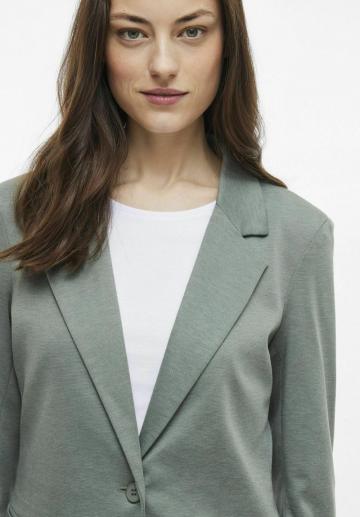 Короткое пальто