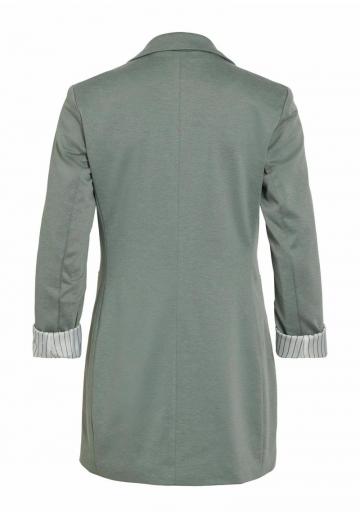 Короткое пальто