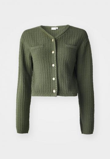 Вязаная кофта