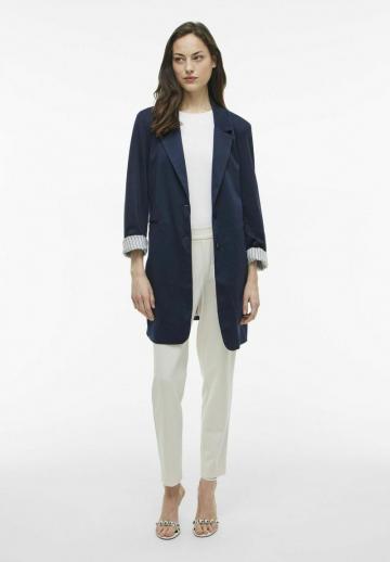 Короткое пальто