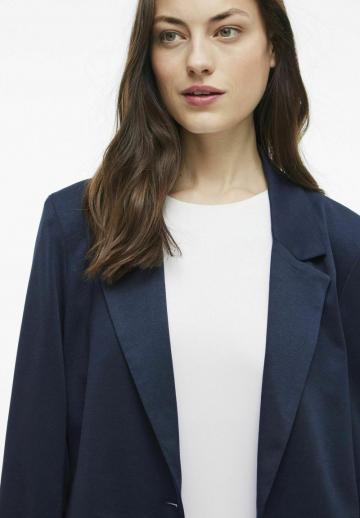 Короткое пальто