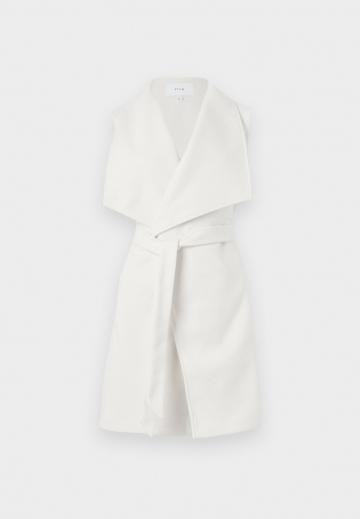 Длинный жилет