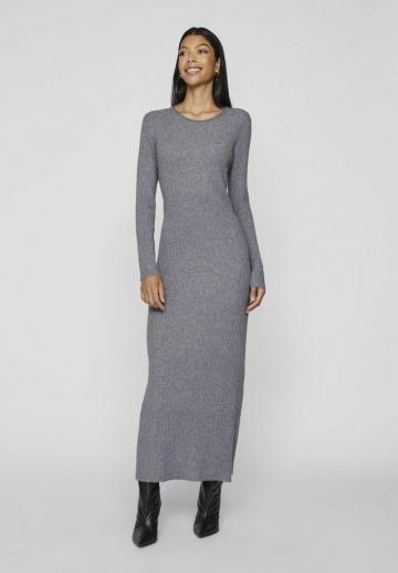 Вязаное платье