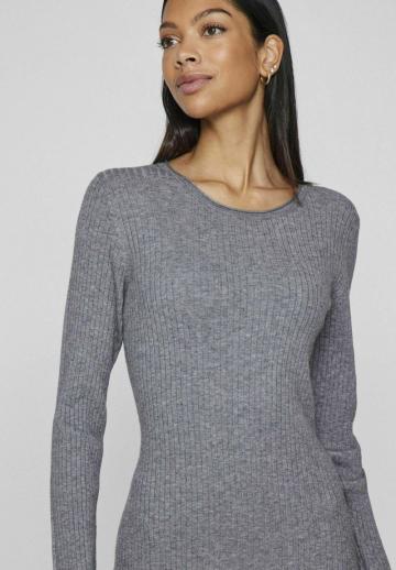 Вязаное платье