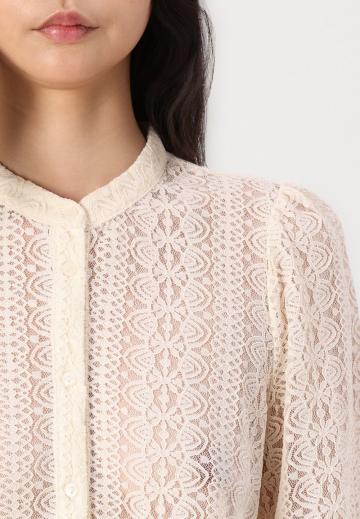 Кружевная блузка