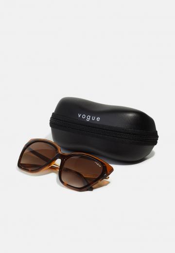 Солнечные очки