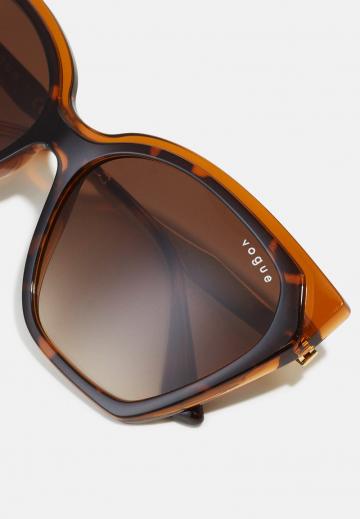 Солнечные очки