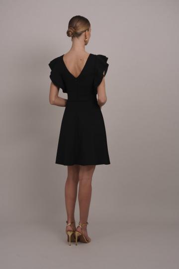 Короткое платье