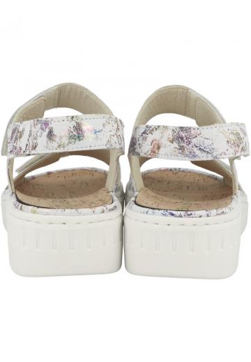 Босоножки на танкетке