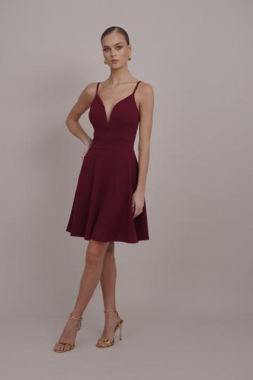 Короткое платье