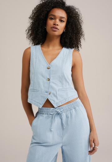 Джинсовая жилетка