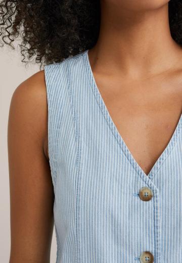 Джинсовая жилетка