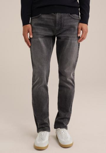 Прямые джинсы