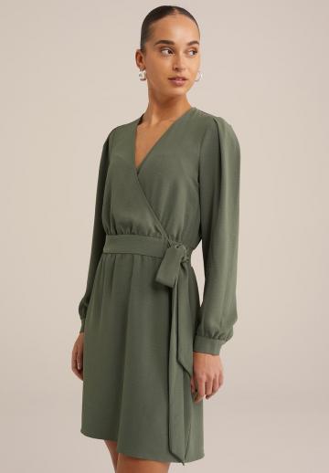 Короткое платье