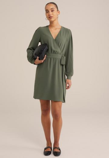 Короткое платье