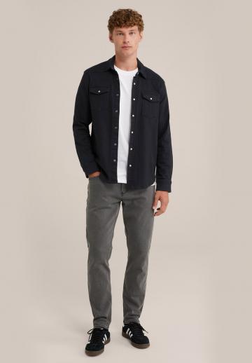 Узкие джинсы