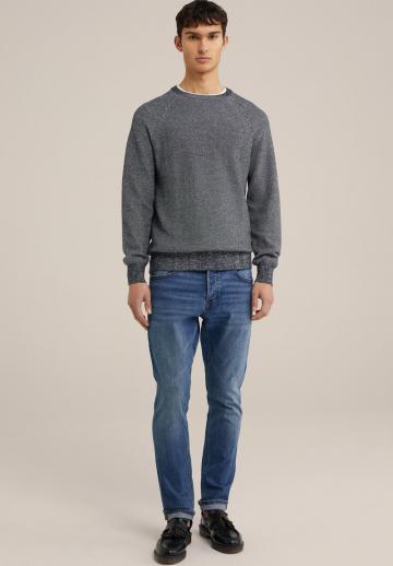 Узкие джинсы