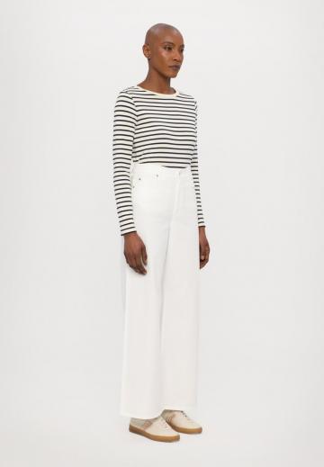 Джинсы бойфренда