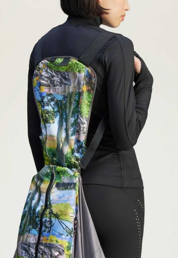 Спортивная куртка