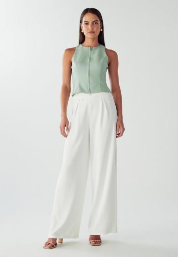 Блузка без рукавов