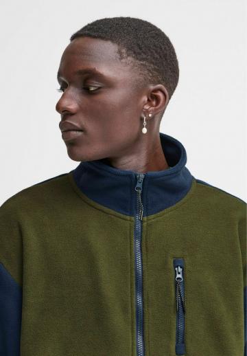 Флисовая куртка