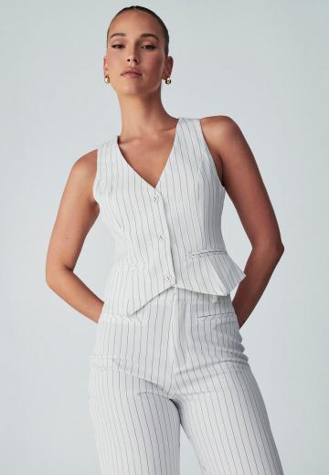 Короткая куртка