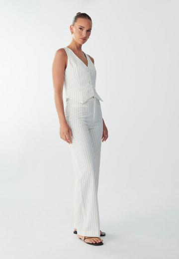 Короткая куртка