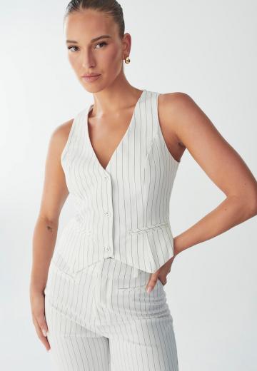 Короткая куртка