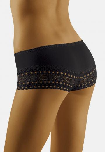 Трусы на бедрах