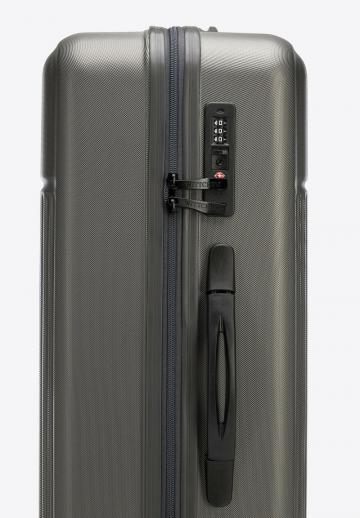 Чемодан на колесах