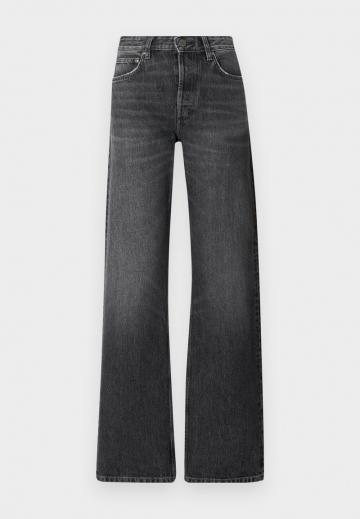 Джинсы бойфренда