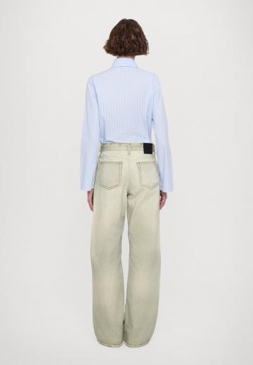 Джинсы бойфренда