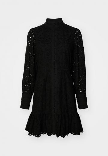 Короткое платье