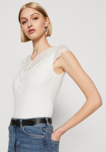 Кружевная блузка