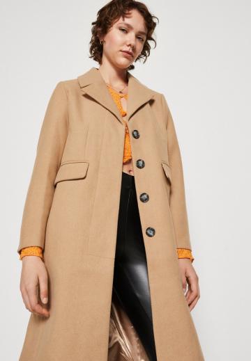 Шерстяное пальто