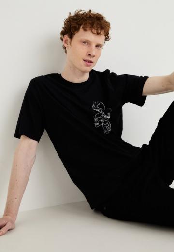 Узкие джинсы