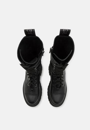 Сапоги на шнуровке